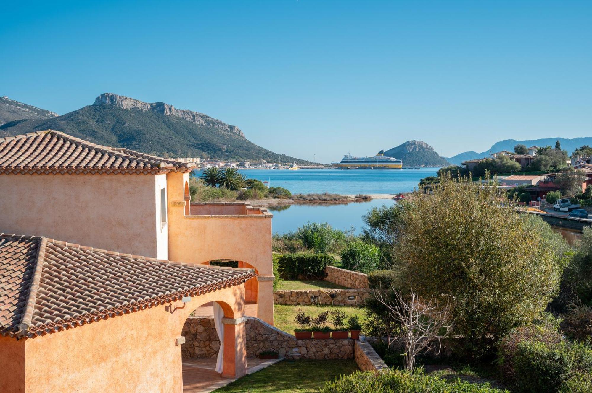 Villaggio Perlacea - Your House In Sardinia Golfo Aranci Eksteriør billede